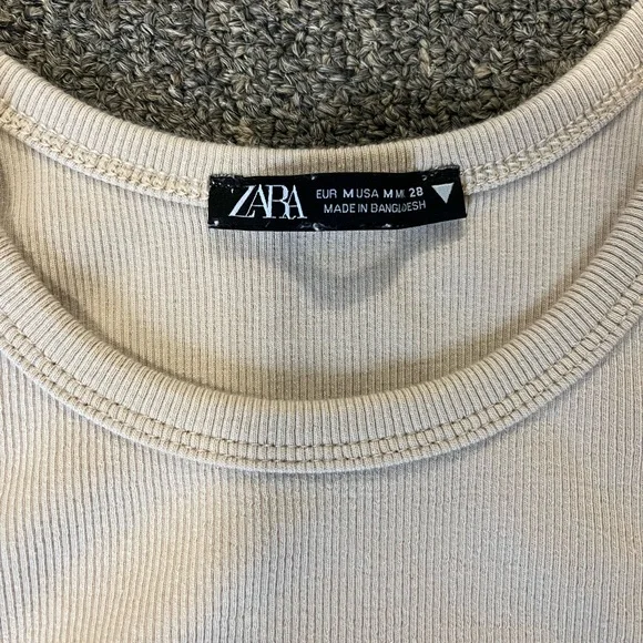 Bundle of Two Zara Tanks - Picture 4 of 10